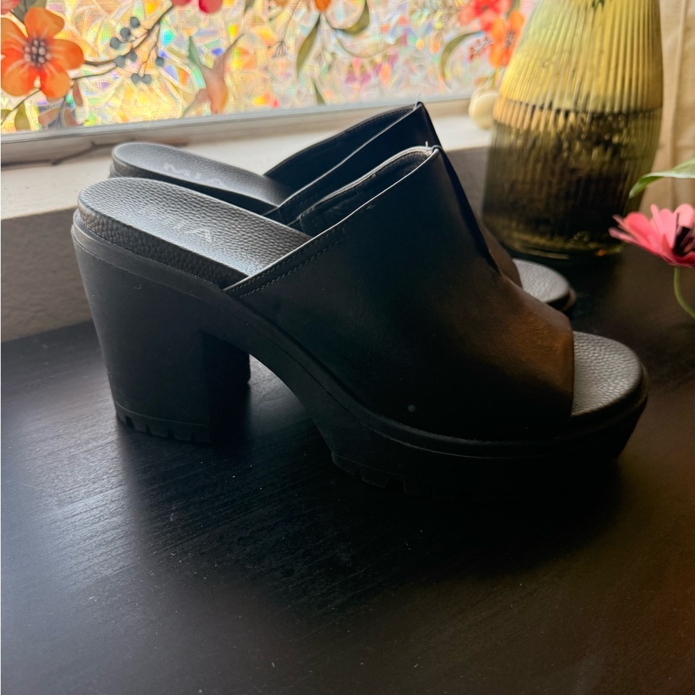 MIA Black Mules - Picture 4 of 4
